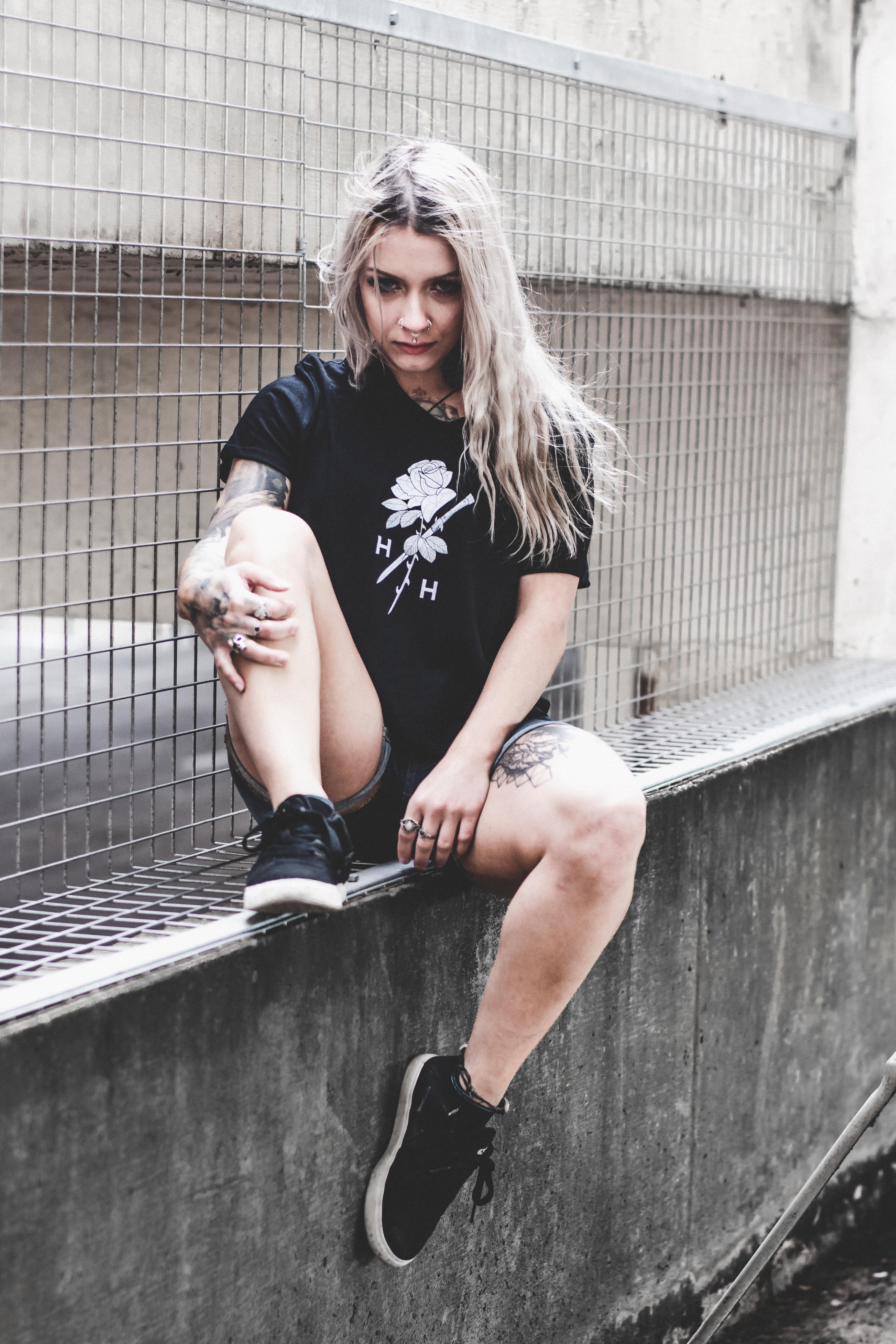 Mourn Cropped Tee // Black - Hole Hearted Clothing